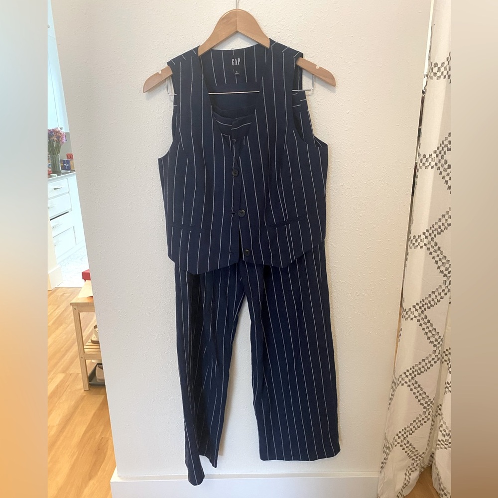 Gap 2 Piece Set - image 1